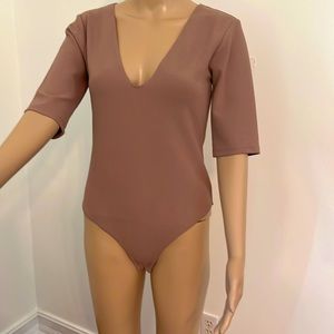 ZARA Chic Neutral Purple  Low neck Bodysuit Medium-size